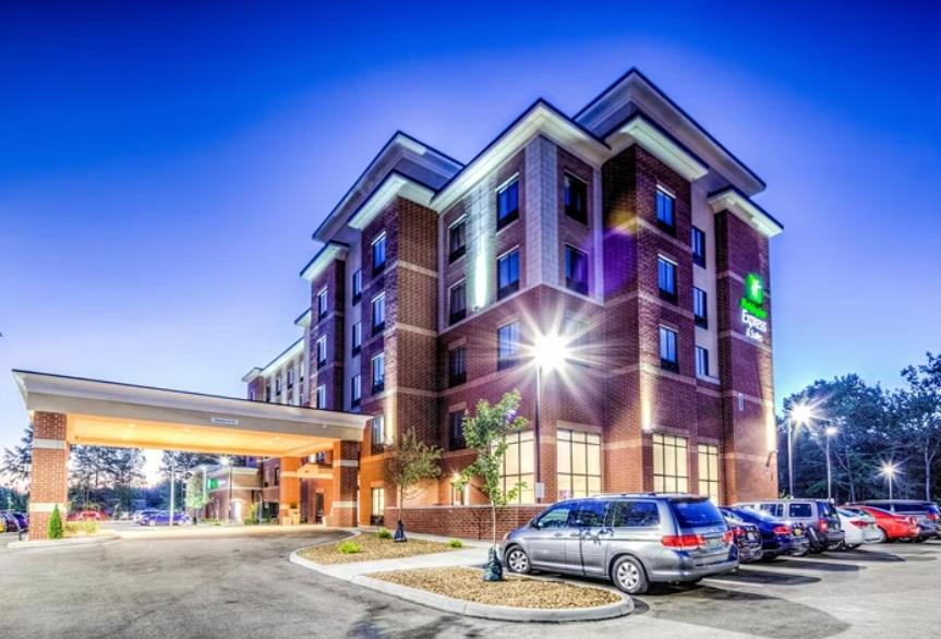 Holiday Inn Express & Suites Cleveland West – Westlake exterior
